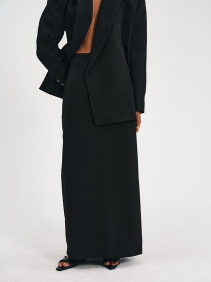 The Noir Sculpted Suit