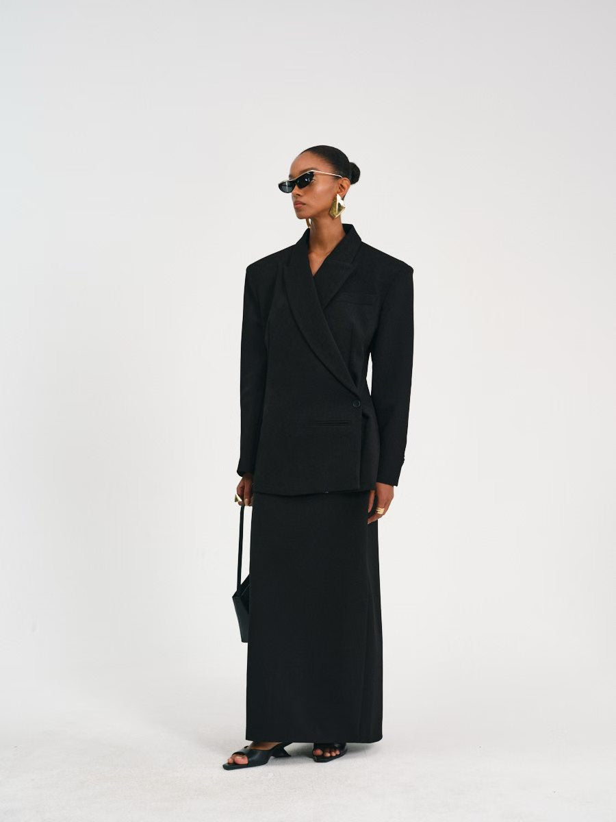 The Noir Sculpted Suit
