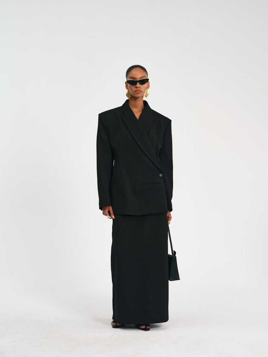 The Noir Sculpted Suit