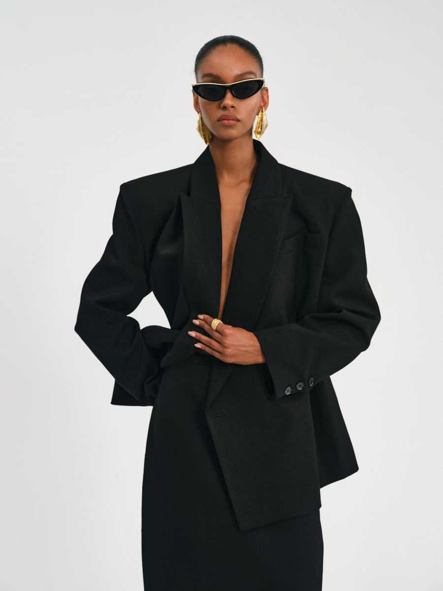 The Noir Sculpted Suit